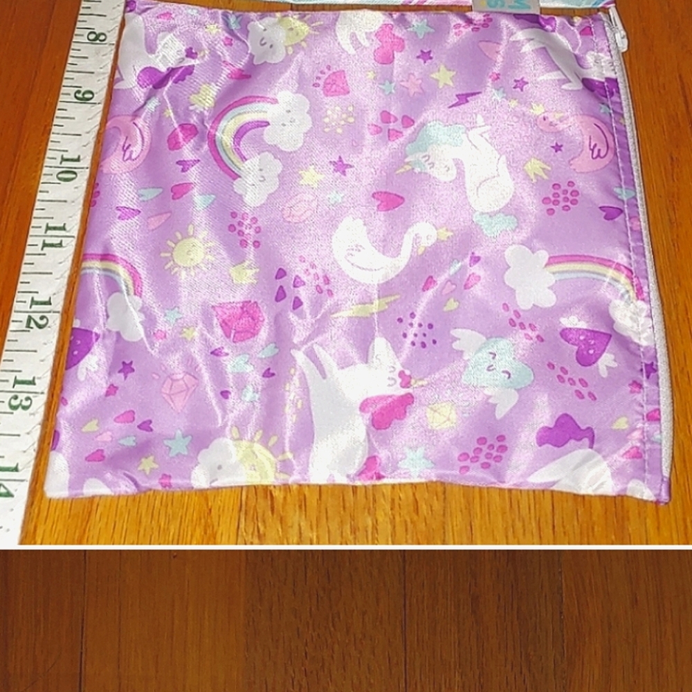 $5 Bumkins Reusable Lunch Bag Purple Unicorns & Rainbows Snack Bag Child Pouch